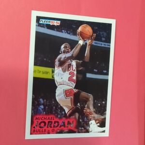 1993-94 Fleer - Michael Jordan 🏀 #28 Near Mint Or Better